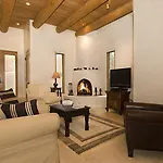 Casa Santa Fe Two-Bedroom Holiday Home